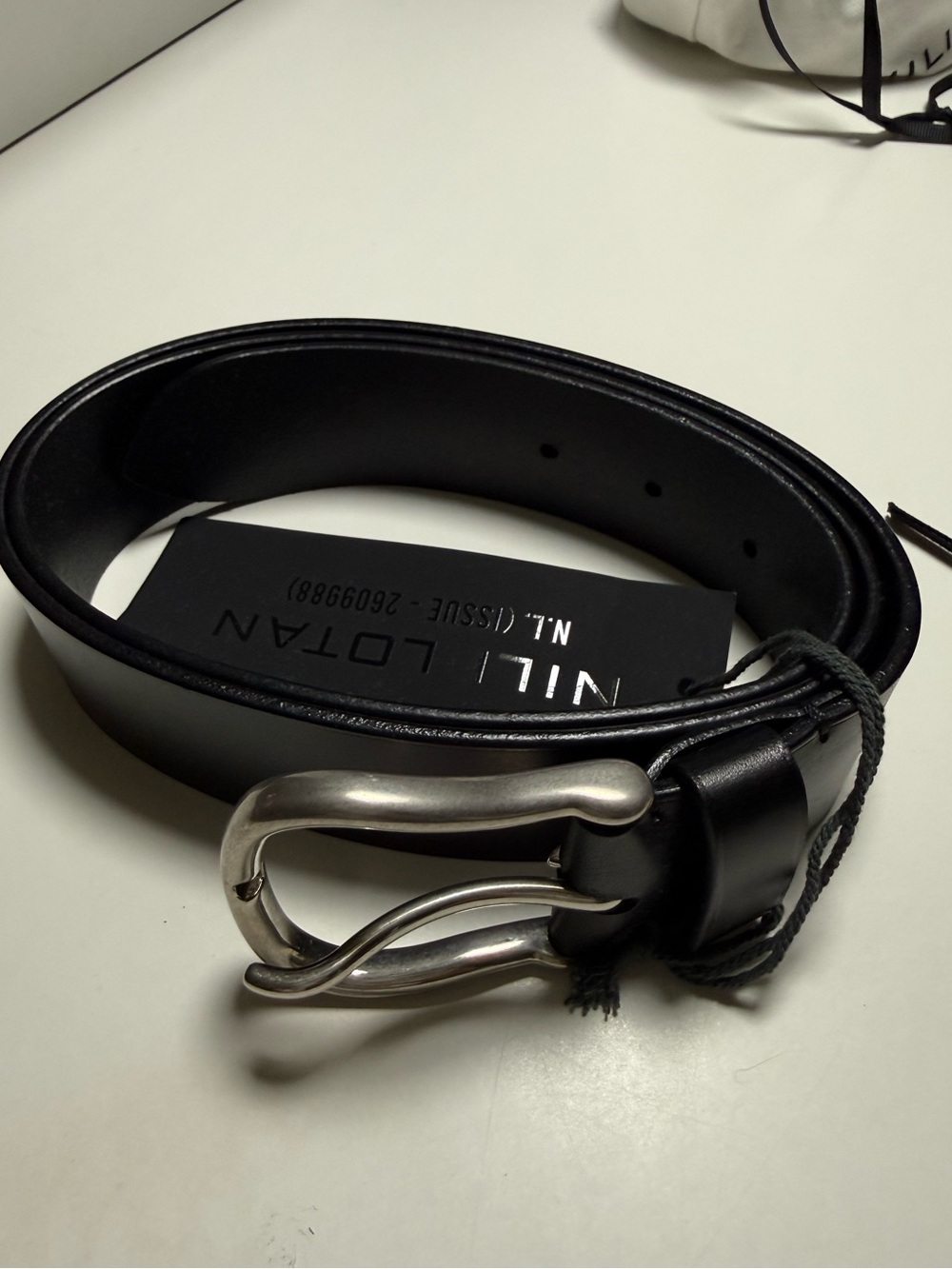 Nili Lotan Black Leather Belt with Antique Silver Buckle $370 nwt size 95 / l